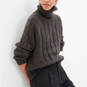 Gap Cableknit Turtleneck Sweater - Gray (Small)